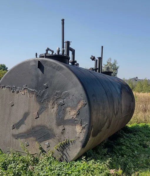 Zbiornik metal